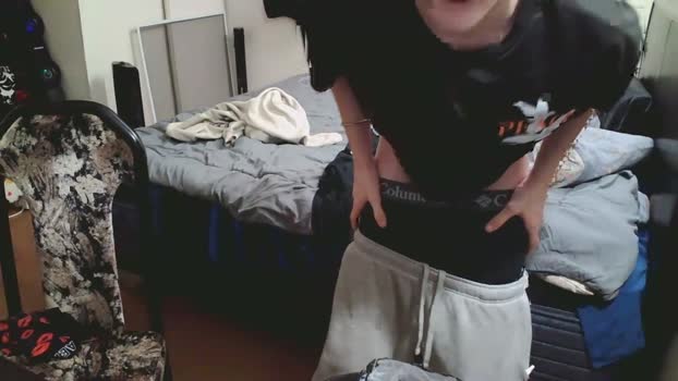 bigman32124 bicurious Webcam SHOW @ Chaturbate 12-12-2025