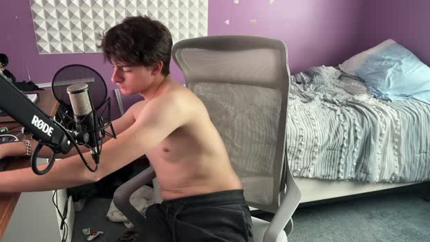 bluskyzz fingers Webcam SHOW @ Chaturbate 11-12-2025