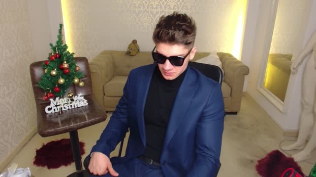 maxkaiden fingers Webcam SHOW @ Chaturbate 12-12-2025