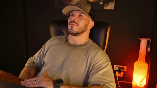 angeloeric suck Webcam SHOW @ Chaturbate 12-12-2025