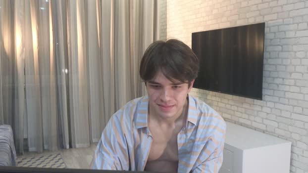vladaesthetics bigtoys Webcam SHOW @ Chaturbate 14-12-2025