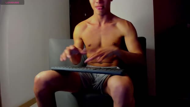 yizus_bonz lovense Webcam SHOW @ Chaturbate 16-12-2025