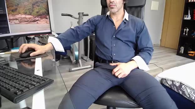 latino23bom cute Webcam SHOW @ Chaturbate 18-12-2025