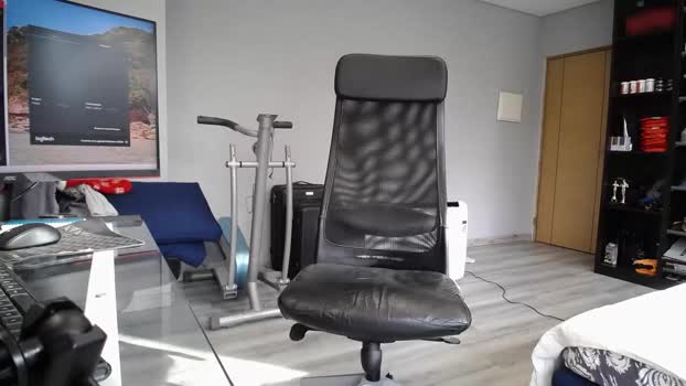 latino23bom naked Webcam SHOW @ Chaturbate 18-12-2025