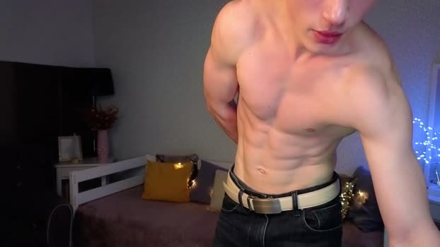 max_foks handsome Webcam SHOW @ Chaturbate 18-12-2025