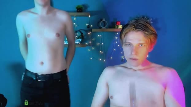 adrian_hart Show Webcam SHOW @ Chaturbate 19-12-2025