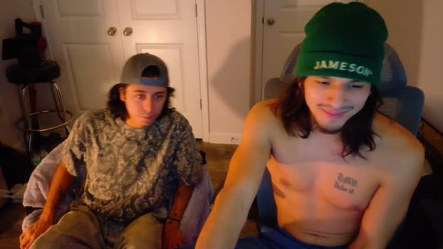apachewithawebcam Topless Webcam SHOW @ Chaturbate 21-12-2025