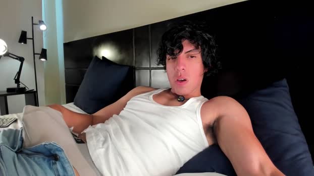 beranco19 gay Webcam SHOW @ Chaturbate 22-12-2025