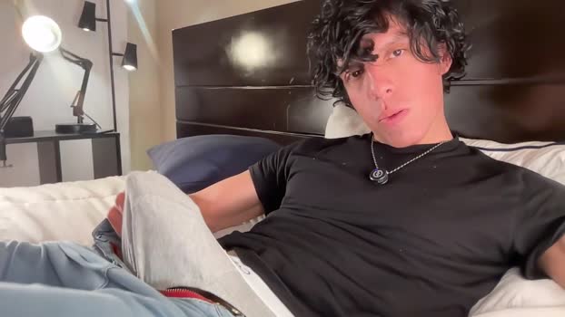 beranco19 toy Webcam SHOW @ Chaturbate 23-12-2025