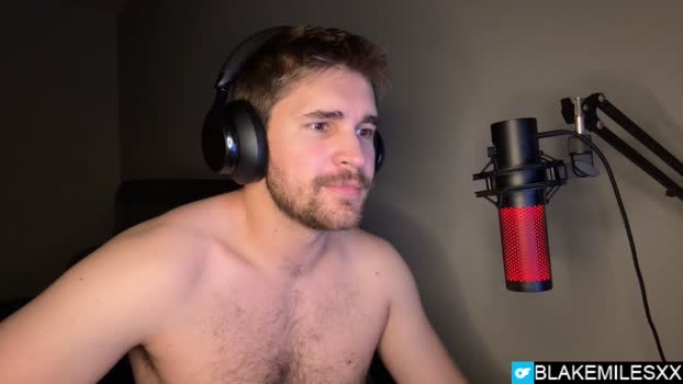 blakemiles2 suckshow Webcam SHOW @ Chaturbate 23-12-2025
