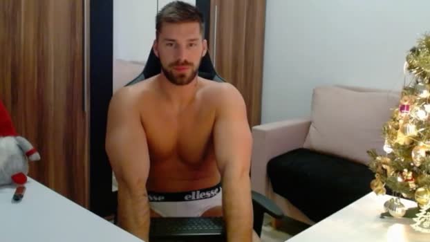 darius_94 show Webcam SHOW @ Chaturbate 23-12-2025