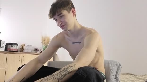 drinklinov Download Webcam SHOW @ Chaturbate 22-12-2025