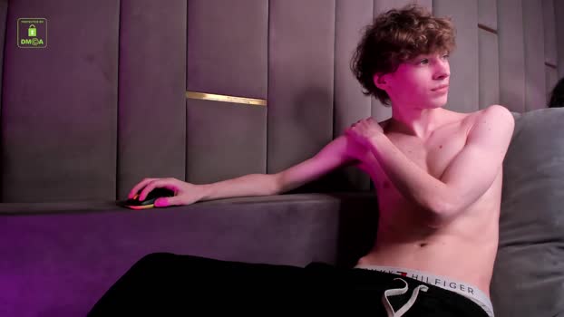 curlytwinkboy moan Webcam SHOW @ Chaturbate 24-12-2025