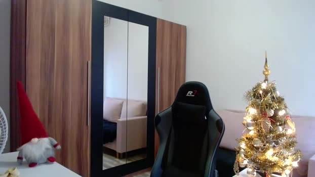 darius_94 Recorded Webcam SHOW @ Chaturbate 24-12-2025