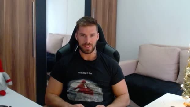 darius_94 strip Webcam SHOW @ Chaturbate 24-12-2025