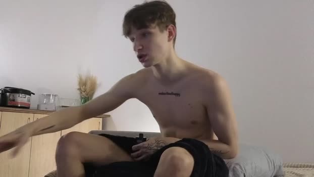 drinklinov bicurious Webcam SHOW @ Chaturbate 23-12-2025