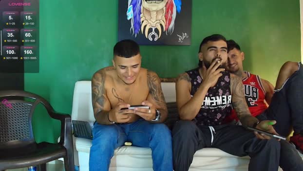 the_golden_boys bigtoys Webcam SHOW @ Chaturbate 24-12-2025