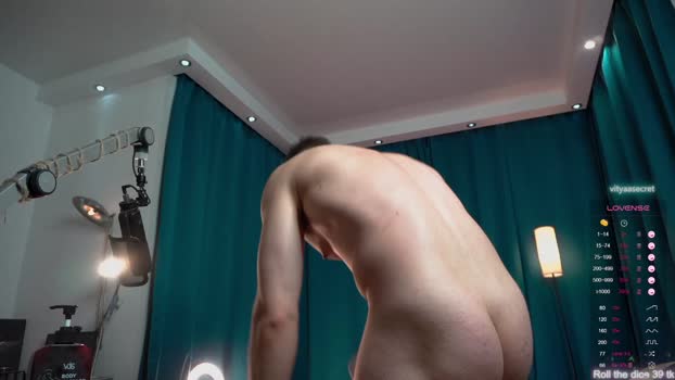 viktor_secret bicurious Webcam SHOW @ Chaturbate 25-12-2025