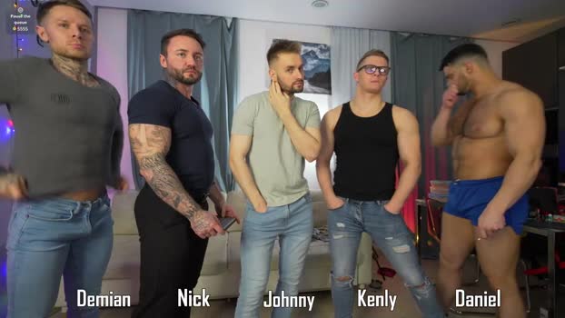 enjohnny sexyfeet Webcam SHOW @ Chaturbate 28-12-2025