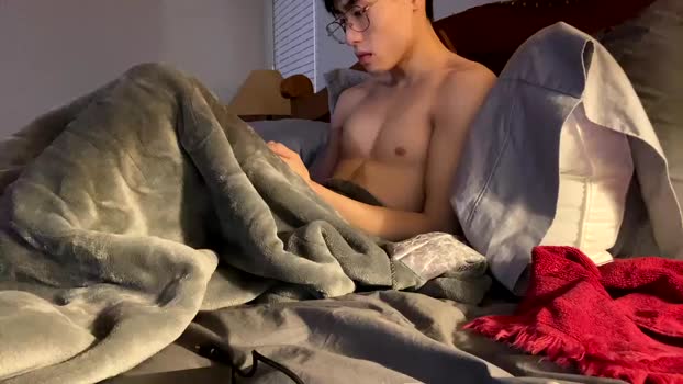hottiewithabody101 spank Webcam SHOW @ Chaturbate 29-12-2025