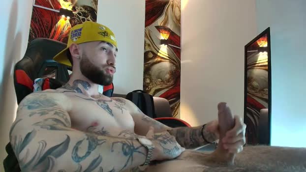 luke_davis01 Topless Webcam SHOW @ Chaturbate 31-12-2025