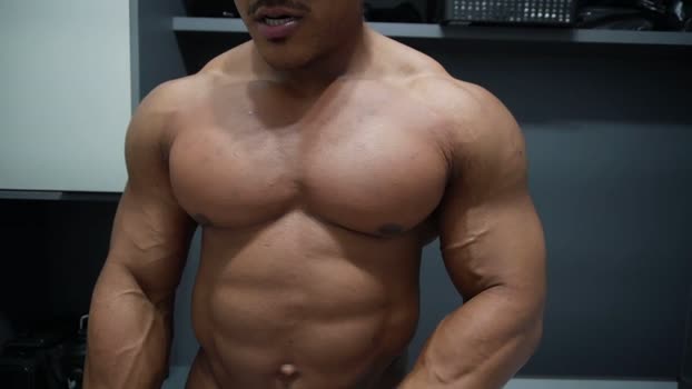 henrimusclee suck Webcam SHOW @ Chaturbate 02-01-2026
