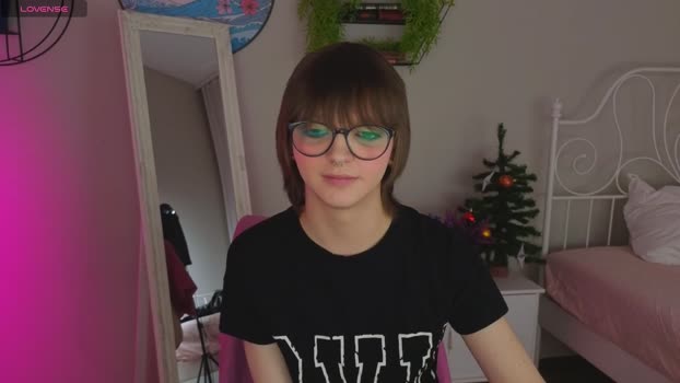 letoria_notley orgasm Webcam SHOW @ Chaturbate 01-01-2026