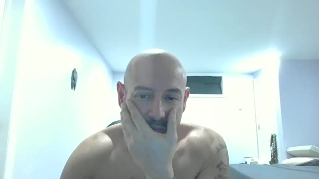 mworlton9 moan Webcam SHOW @ Chaturbate 01-01-2026