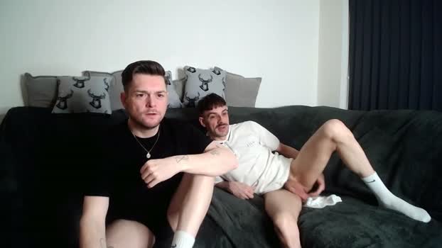 twotwinkhusbands juicy Webcam SHOW @ Chaturbate 01-01-2026