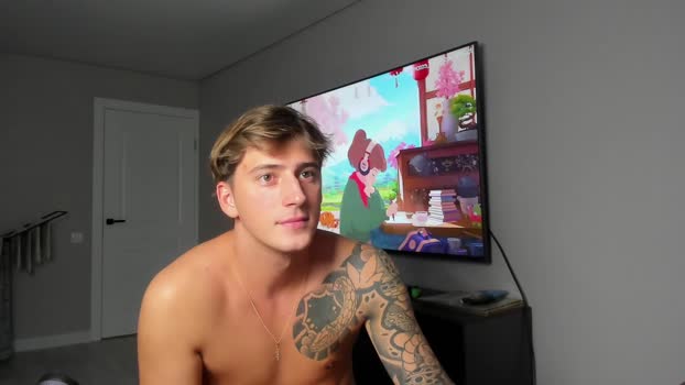 krishort fuckass Webcam SHOW @ Chaturbate 03-01-2026