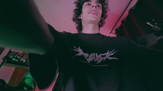 olliver___y fuck Webcam SHOW @ Chaturbate 04-01-2026