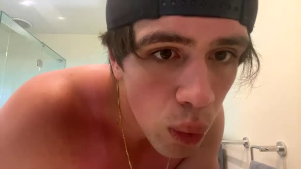 vinshaftdiesel spank Webcam SHOW @ Chaturbate 04-01-2026