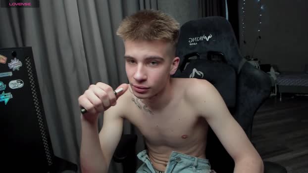 martin_xxxl Topless Webcam SHOW @ Chaturbate 05-01-2026