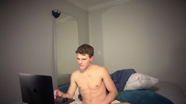 yngdesire1 bigtoys Webcam SHOW @ Chaturbate 05-01-2026