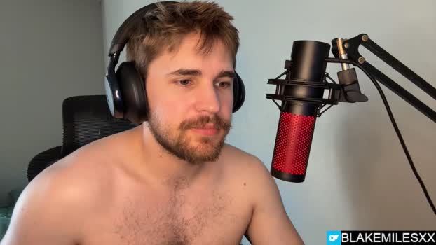 blakemiles2 spank Webcam SHOW @ Chaturbate 05-01-2026
