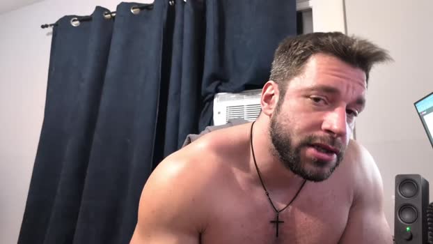 pizza_biceps fingering Webcam SHOW @ Chaturbate 06-01-2026