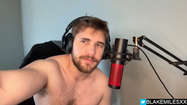 blakemiles2 bigtoys Webcam SHOW @ Chaturbate 06-01-2026
