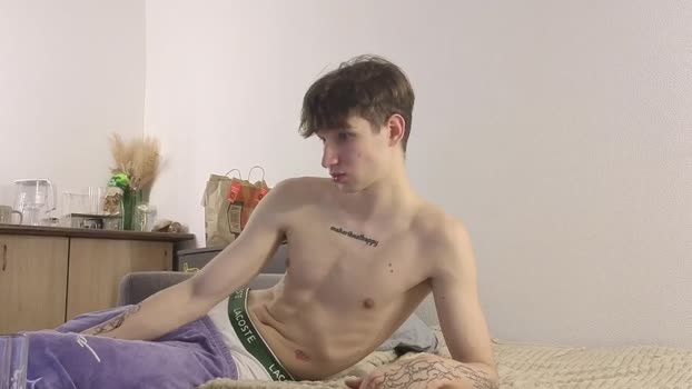 drinklinov horny Webcam SHOW @ Chaturbate 06-01-2026
