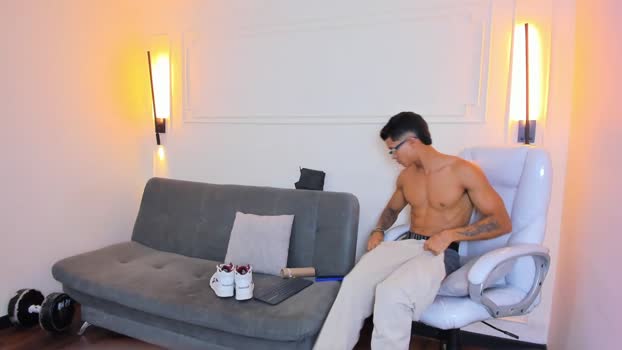 paradise_boy_s bicurious Webcam SHOW @ Chaturbate 07-01-2026