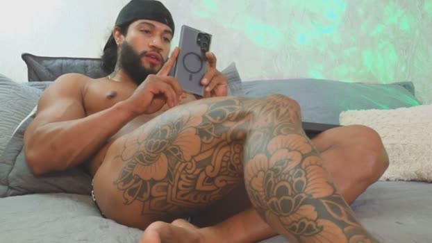 osher_cox fuckme Webcam SHOW @ Chaturbate 08-01-2026