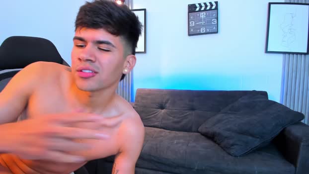 interracial_wallen suckshow Webcam SHOW @ Chaturbate 08-01-2026