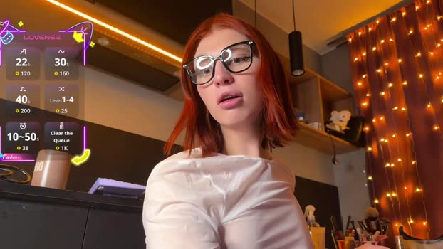 vynila sexyfeet Webcam SHOW @ Chaturbate 10-01-2026