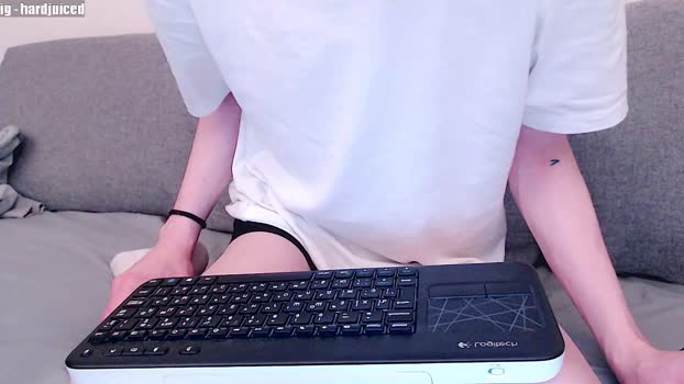 pawclaw analtoy Webcam SHOW @ Chaturbate 13-01-2026