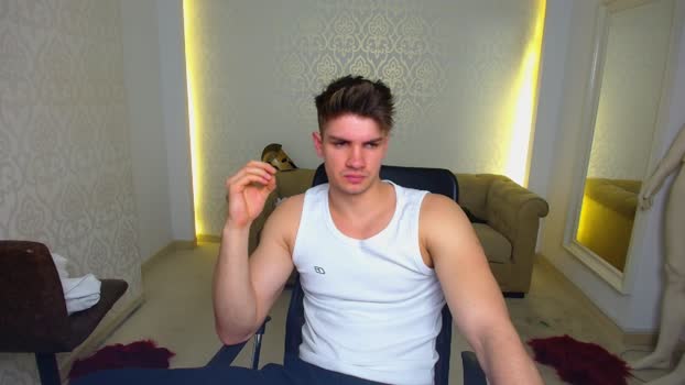 maxkaiden lick Webcam SHOW @ Chaturbate 16-01-2026