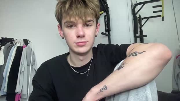 yoursweetyguy bicurious Webcam SHOW @ Chaturbate 16-01-2026
