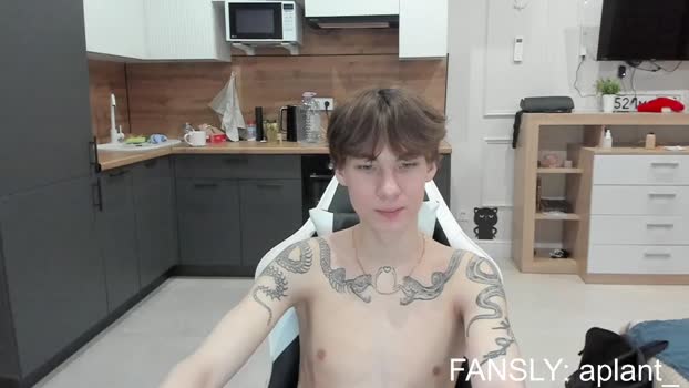 aplant_ fingers Webcam SHOW @ Chaturbate 18-01-2026