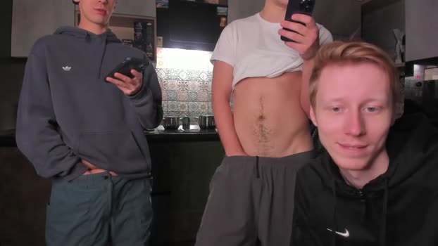 esthetics_boys toys Webcam SHOW @ Chaturbate 17-01-2026