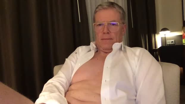 1bicuriousbull kink Webcam SHOW @ Chaturbate 18-01-2026
