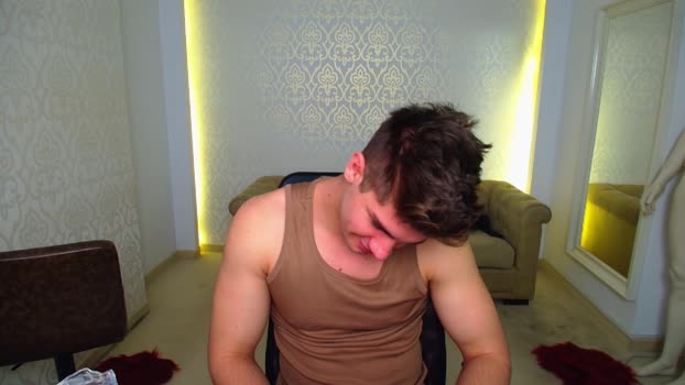 maxkaiden horny Webcam SHOW @ Chaturbate 21-01-2026