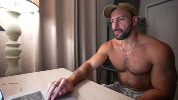 brucestryker hardcock Webcam SHOW @ Chaturbate 25-01-2026